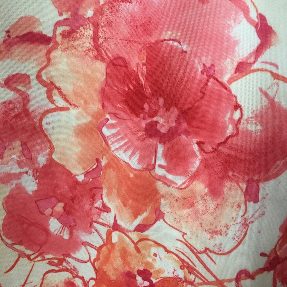 Cocktail dress, never worn before.